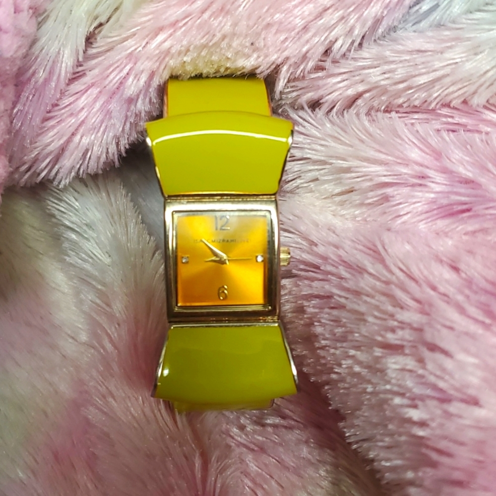 Woman's bracelet Watch (Issac Mizrahi Live!)